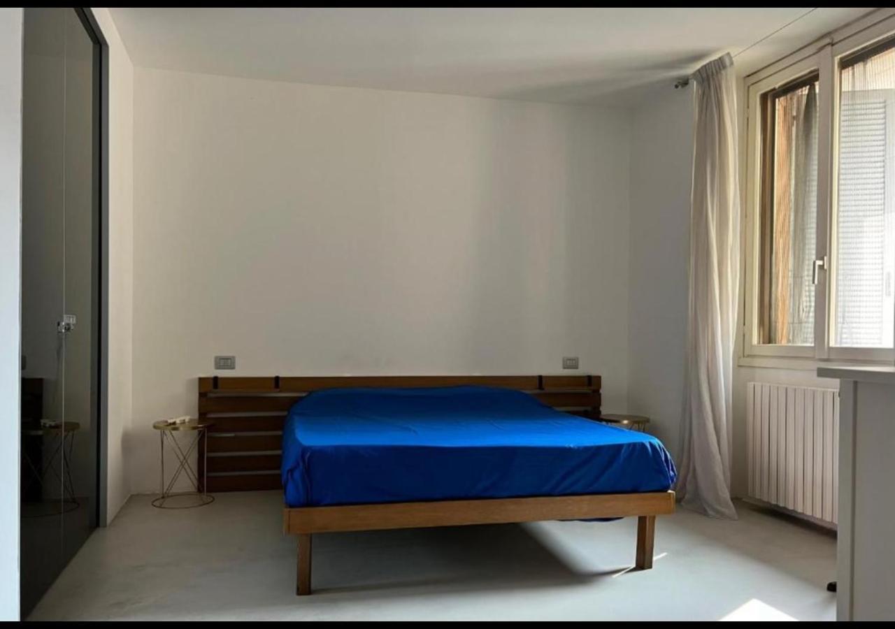 Vila La Casa Di Wayne Cologno Monzese Exteriér fotografie